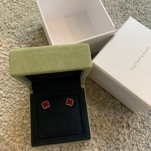 VCA Van Cleef & Arpels Sweet Alhambra Earstuds
